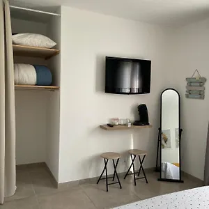 Bed & Breakfast Avec Salle De Bain Privee Dans Avec Garage, Manosque